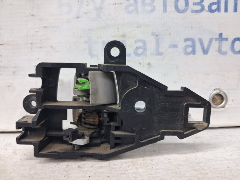 Ручка двери внутренняя правая Mitsubishi L200 KB 2.5 DIESEL 4D56 2006 (б/у) Киев - изображение 3