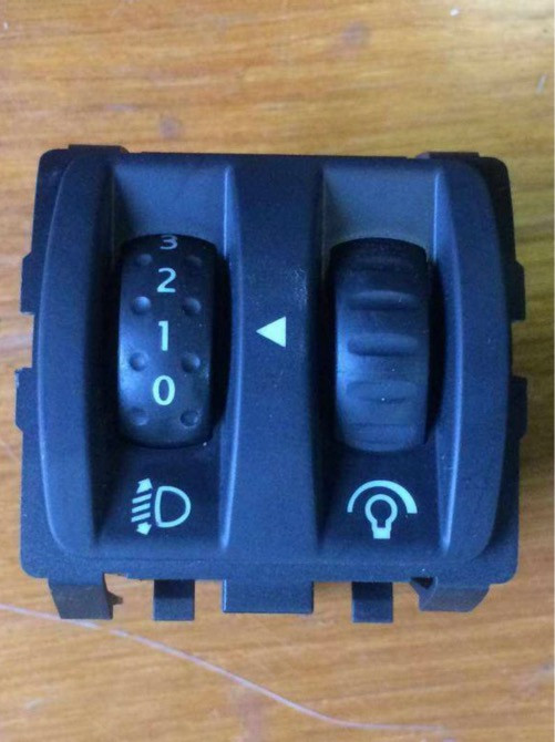 Б/у кнопка Renault Megane 2, Clio 3, 8200095495, яркости приборов, корректора фар, Кропивницкий - изображение 1