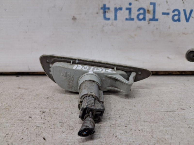 Повторитель поворотника левый Hyundai I30 GD 1.6 DIESEL D4FB 2011 (б/у) Київ - зображення 2