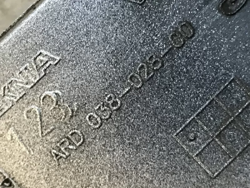 Бу накладка рейлинга Renault Megane 3, ARD 038-028-00, 03802800 правая задняя нижняя Кропивницкий - изображение 3