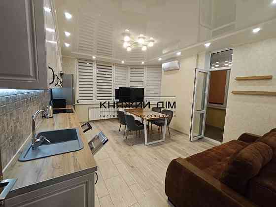 Продаж 3-х кімнатної студіо ,вул.Драгоманова 4 А.м.Позняки Київ