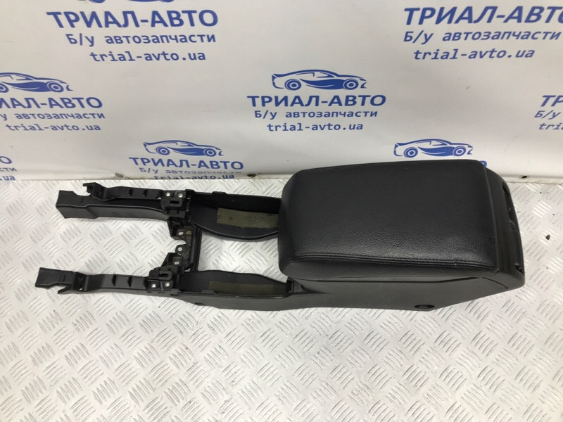 Подлокотник Subaru Outback BR 2.5 БЕНЗИН EJ253 2009 (б/у) Киев - изображение 2