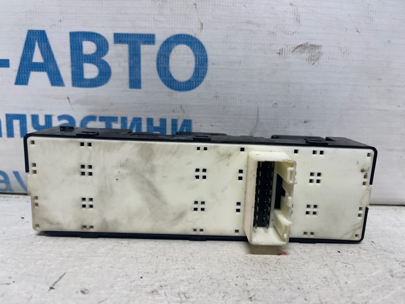Блок управления стеклоподъемниками Kia Sorento 2009-2021 935731U101 (Арт. 74958) Київ - зображення 3
