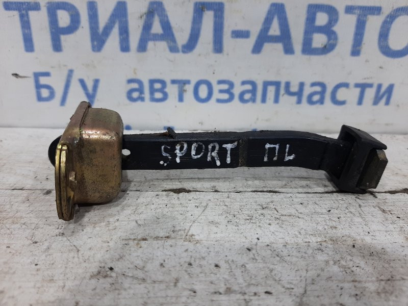 Ограничитель двери передний левый Mitsubishi Pajero Sport K9 2.5 DIESEL 4D56 1996 (б/у) Киев - изображение 1