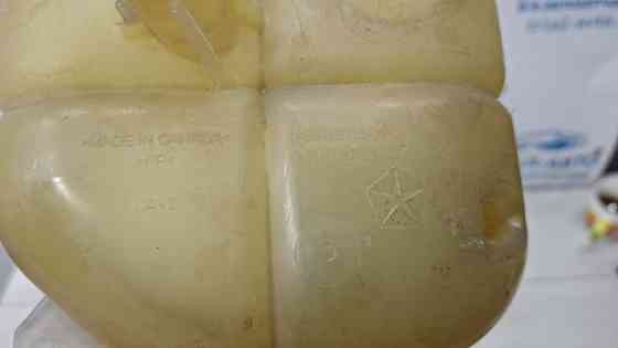 Бачок радиатора (расширительный) Jeep Cherokee 2013-2019 68102155AB (Арт. 73863) Київ