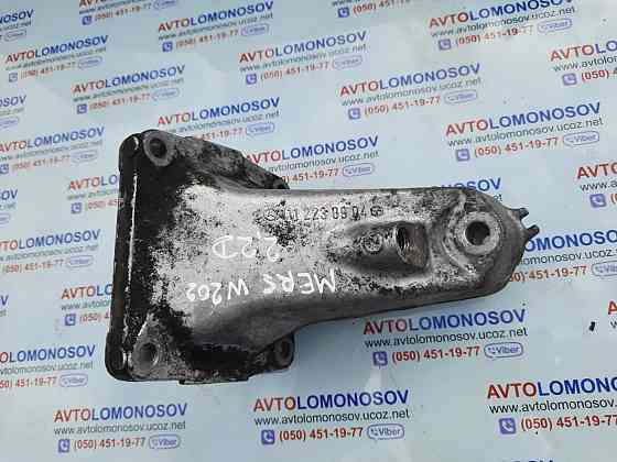 1112230904 кронштейн подушки двигателя левой Mercedes-Benz W202 Разборка Mercedes-Benz W202 Разборка Дніпро