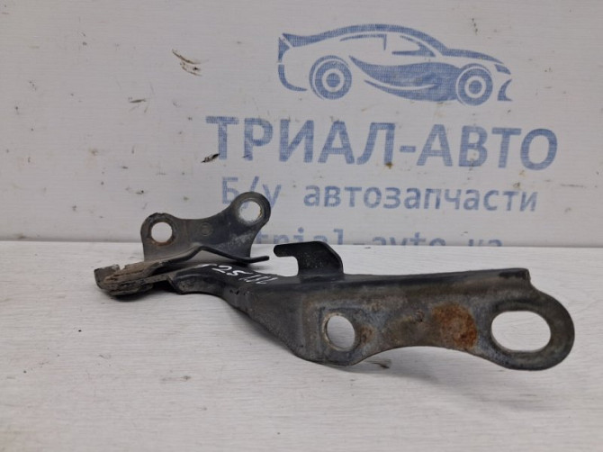 Петля капота левая Toyota Avensis T25 1.8 БЕНЗИН 1ZZFE 2002 (б/у) Киев - изображение 2