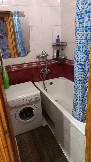 Здам кімнату вул Короленко,жінці,хлопцю Бровари - зображення 2