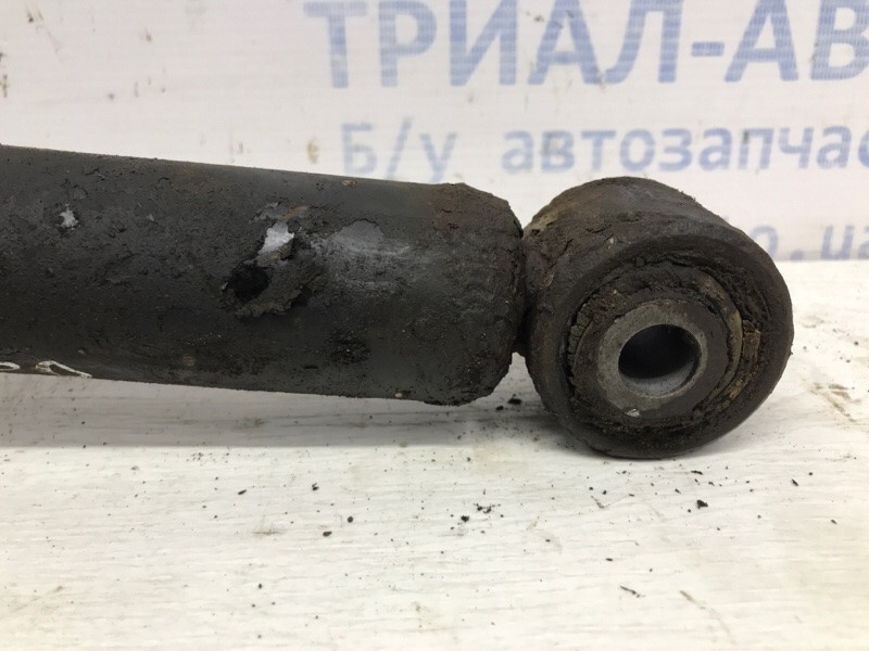 Амортизатор Передний Mitsubishi Pajero Wagon 3 3.2 ДИЗЕЛЬ 4M41 1999 (б/у) Киев - изображение 2