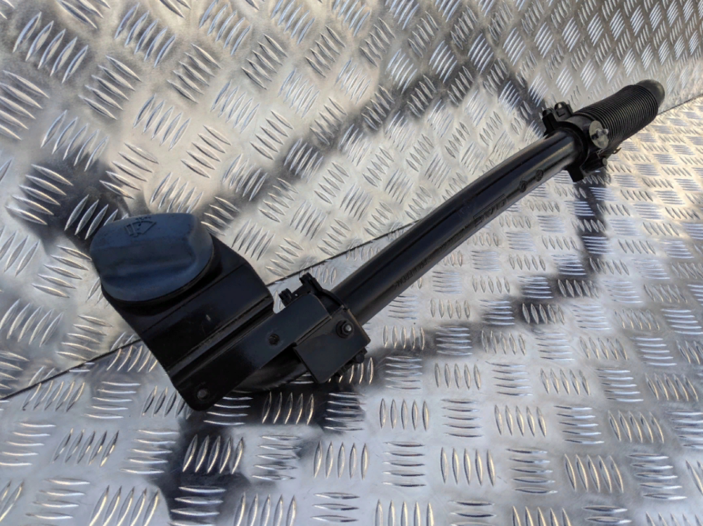 1940900 Заливная горловина бачка омывателя DAF XF 106 Euro 6 Львів - зображення 2