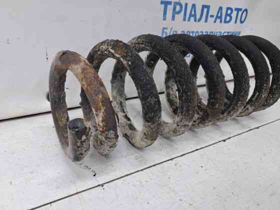 Пружина передняя Mitsubishi Pajero Wagon 3 3.2 ДИЗЕЛЬ 4M41 1999 (б/у) Киев