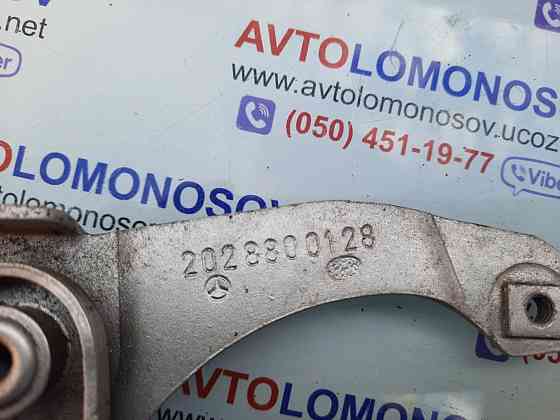 2028800228 Петля капота Mercedes-Benz W202 2028800128 Разборка Дніпро