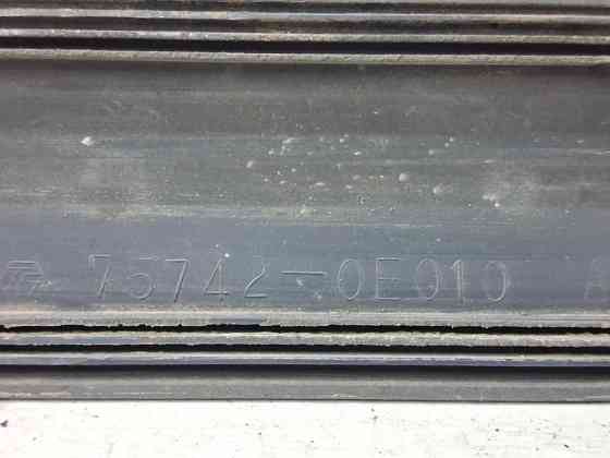 Накладка двери Lexus RX 350 2003-2009 757420E010 (Арт. 63308) Киев