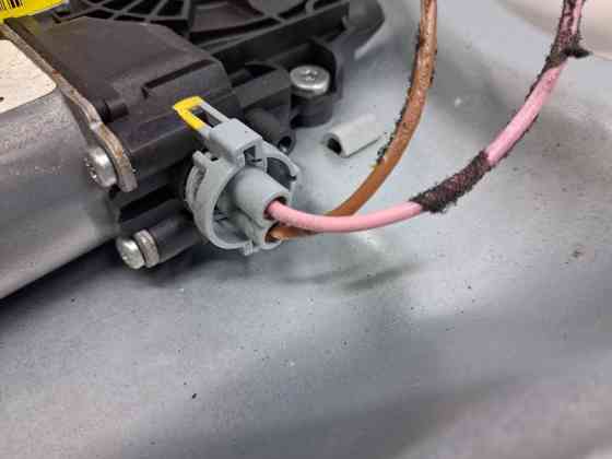 Стеклоподъемник задний правый Hyundai Santa fe CM 2.2 DIESEL D4HB 2005 (б/у) Київ