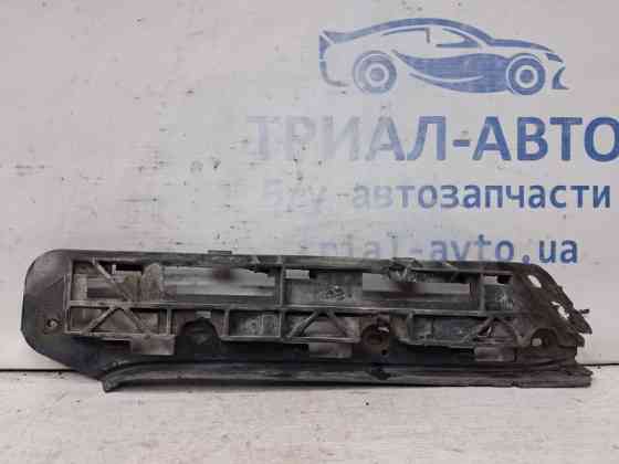 Кронштейн бампера передний правый Volkswagen Caddy 2K 1.9 DIESEL BJB 2003 (б/у) Киев
