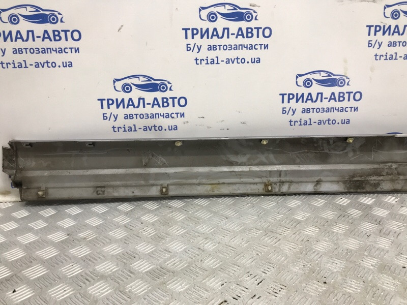 Накладка порога внешняя правая Mitsubishi Pajero Wagon 3 3.2 ДИЗЕЛЬ 4M41 1999 (б/у) Киев - изображение 5