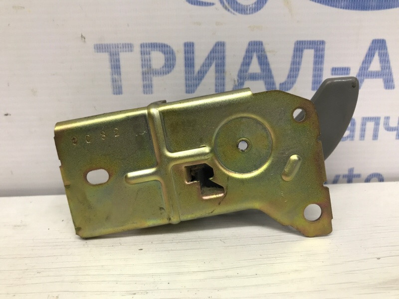 Ручка двери внутренняя правая Kia Sorento BL 2.5 DIESEL D4CB 2002 (б/у) Київ - зображення 3