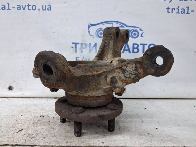 Кулак поворотный правый со ступицей Toyota Avensis T25 1.8 БЕНЗИН 1ZZFE 2002 (б/у) Київ - зображення 3