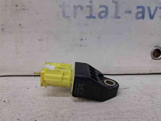 Датчик удара (AIRBAG) Toyota RAV 4 A40 2.2 DIESEL 2ADFTV 2012 (б/у) Киев