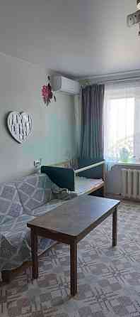 Продам. 2-кімн. кв. 8/9, 12-й квартал, вул. Гладкова (Квартальна). Дніпро