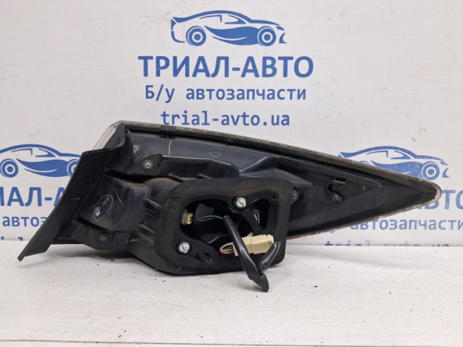 Фонарь задний внешний левый Mazda 6 GH 2.5 БЕНЗИН L5-VE 2007 (б/у) Киев - изображение 4