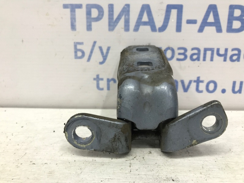 Петля двери передней правой Chevrolet Cruze J300 1.8 2009 (б/у) Київ - зображення 1