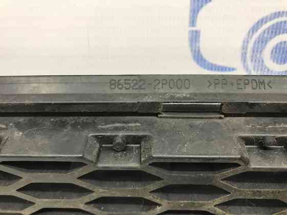 Решетка бампера центральная Kia Sorento XM 2.2 DIESEL D4HB 2009 (б/у) Киев