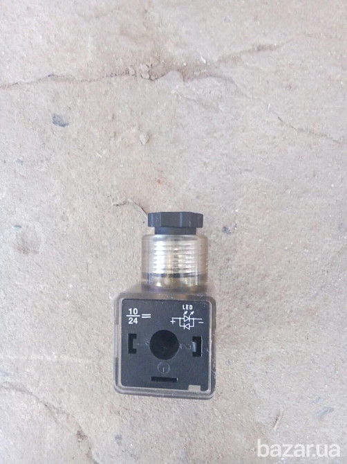 Клапана пластмассовые, без название, -6шт. по 60грн Харків - зображення 1