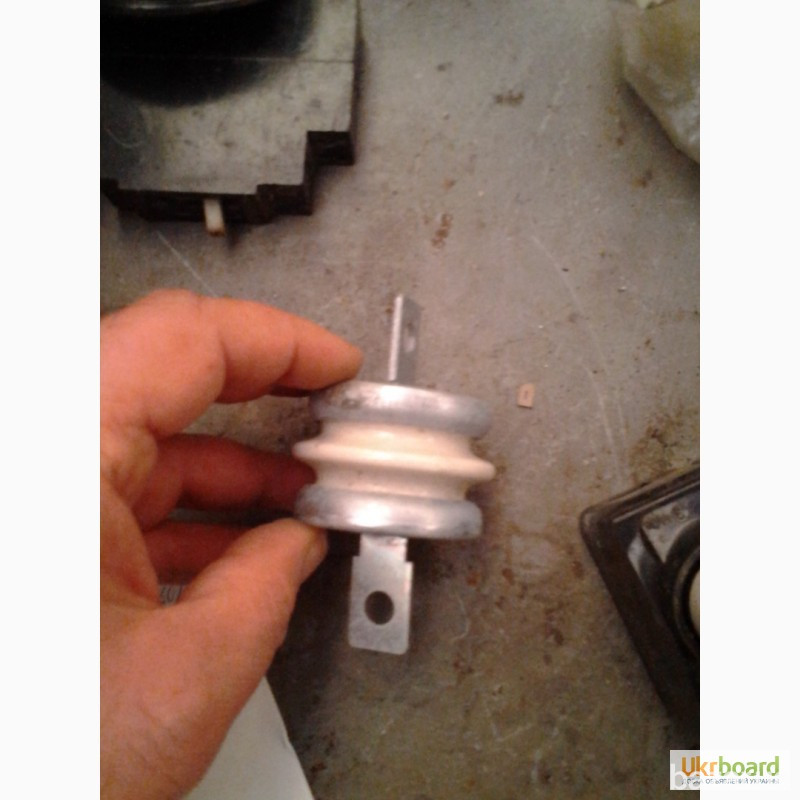 Изоляторы керамические Польша, 660в. 2.5кА.0.60/2, 5. -4шт Харьков - изображение 2