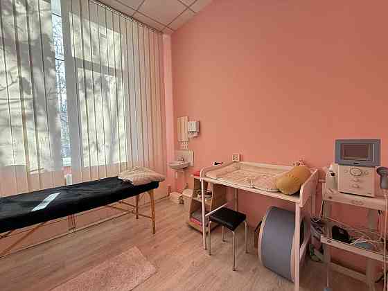 долгосрочная аренда помещения свободного назначения, здания Киев, Дарницкий, 2000 $/мес. Київ