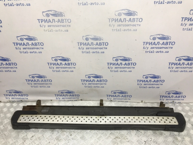 Подножка Mitsubishi Pajero Wagon 1999-2006 MR598631 (Арт. 54399) Киев - изображение 1