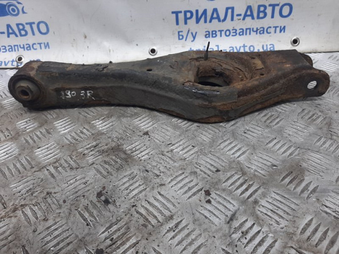 Рычаг задней подвески нижний поперечный (под пружину) Hyundai I30 2007-2012 55210-2H100 (Арт. 33654) Киев - изображение 1