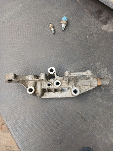 GM 90501694, Кронштейн клапана EGR Opel 1.8, 16V, оригінал Винница - изображение 2