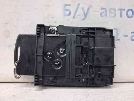 Ключ с имобелайзером Renault Megane 3 1.5 DIESEL K9K 2008 (б/у) Киев