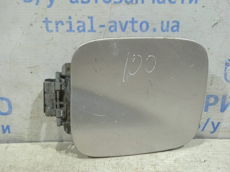 Лючок бака Toyota Land Cruiser J100 1998 (б/у) Киев - изображение 1