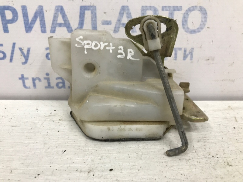 Замок двери задний правый Mitsubishi Pajero Sport K9 2.5 DIESEL 4D56 1996 (б/у) Київ - зображення 1