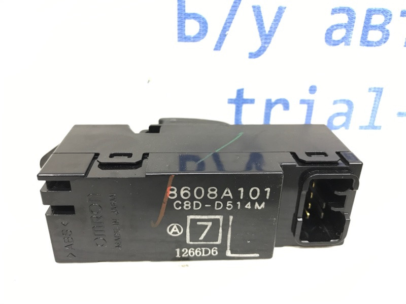 Кнопка стеклоподъемника Mitsubishi Lancer 9 1.6 БЕНЗИН 4G18 2003 (б/у) Київ - зображення 3