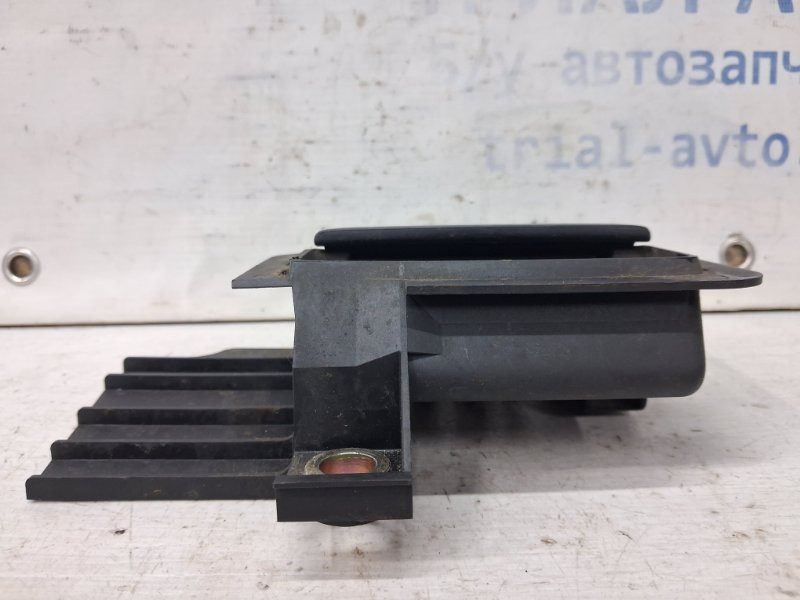 Ручка двери внутреняя задняя левая Volkswagen Caddy 2K 1.9 DIESEL BJB 2003 (б/у) Киев - изображение 2