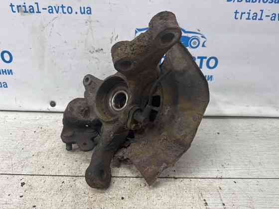 Кулак поворотный правый со ступицей Toyota Camry XV30 3.0 БЕНЗИН 1MZFE 2001 (б/у) Киев