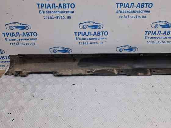 Накладка порога внешняя правая Toyota Avensis 2002-2010 7585105901 (Арт. 71218) Київ