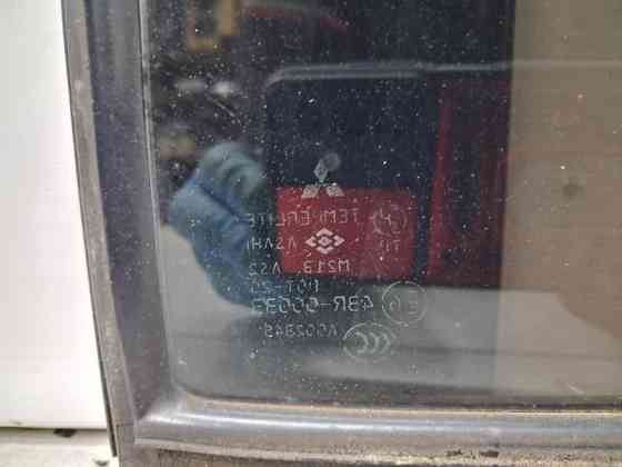 Стекло двери задней правой (форточка) Mitsubishi Pajero Wagon 2006-2022  (Арт. 68625) Киев