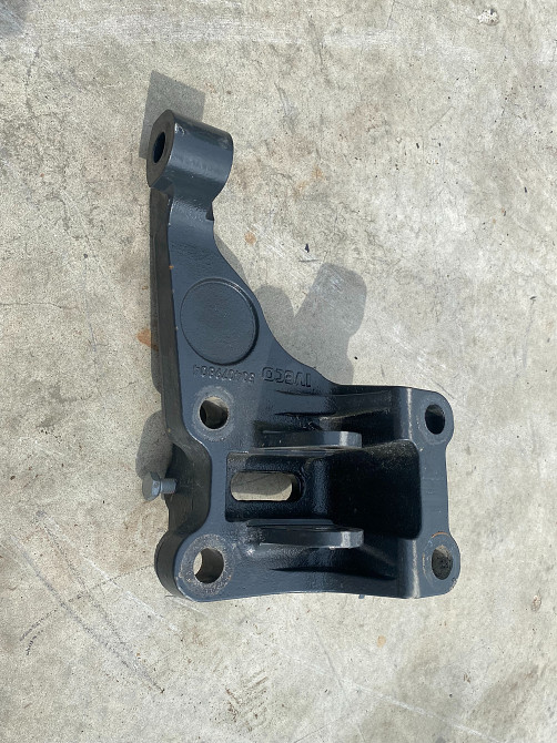 504079804 Кронштейн крепления стабилизатора задний левый Iveco Eurocargo Львів - зображення 2