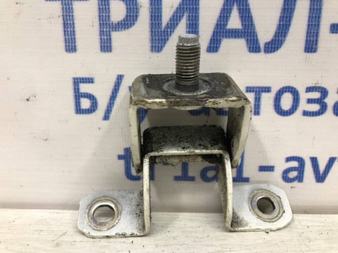 Петля крышки багажника Nissan Juke F15 1.6 TURBO MR16DDT 2010 (б/у) Киев - изображение 3