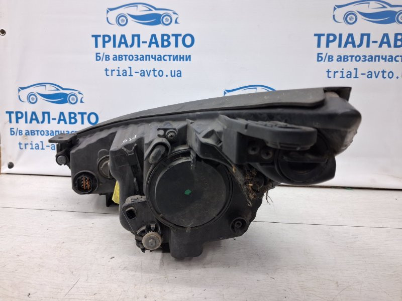 Фара правая Ксенон Hyundai IX35 LM 1.7 DIESEL D4FD 2009 (б/у) Киев - изображение 6