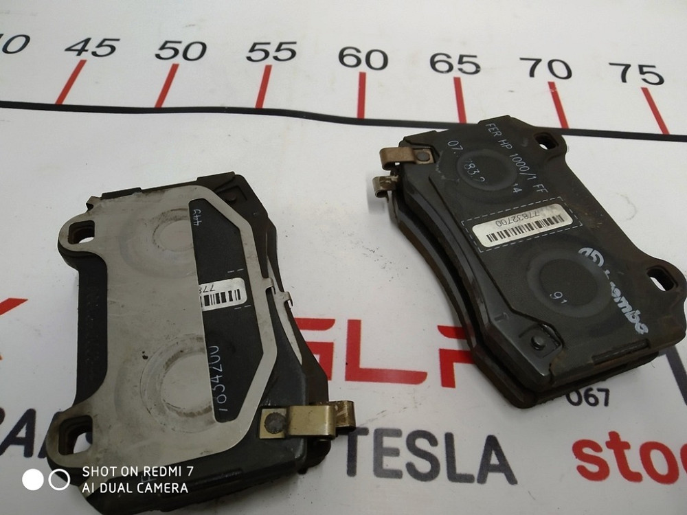 Колодки тормозные задние BREMBO (комплект 4 штуки) Tesla model S, model S REST, model X 1068331-00-B Киев - изображение 1