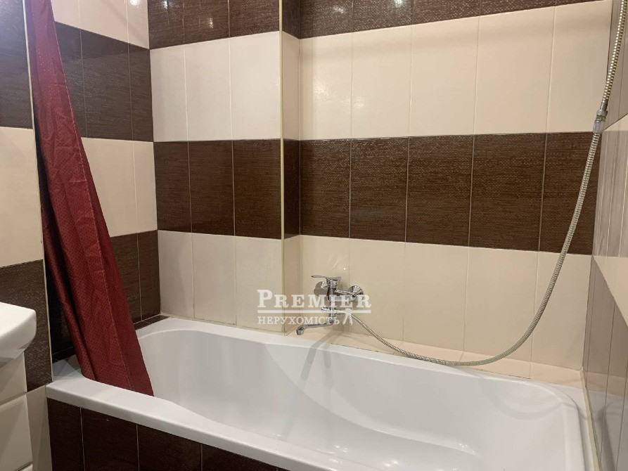 2-кімнатна квартира 71 кв.м на Бочарова Сучасний ремонт, велика кухня. Одесса - изображение 5