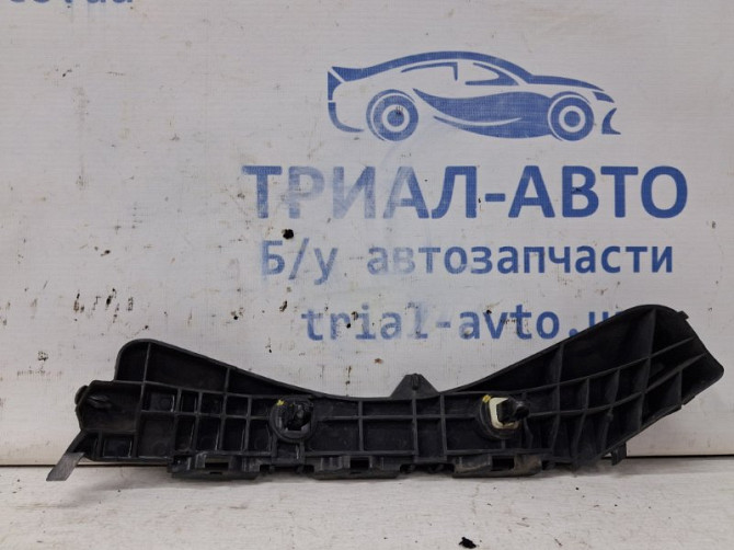 Кронштейн бампера передний левый Toyota Auris E150 1.6 БЕНЗИН 1ZRFAE 2006 (б/у) Киев - изображение 2