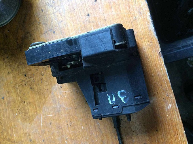 Бу замок двери Renault Scenic 1, 7701473173 , задней правой Кропивницкий - изображение 1