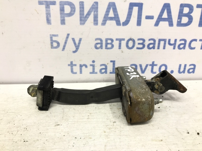 Ограничитель двери задний правый Toyota Prado J120 3.0 DIESEL 1KDFTV 2002 (б/у) Київ - зображення 1