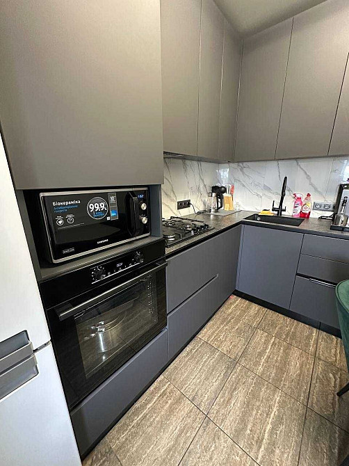 Продам простору 3-кімнатну квартиру Гагаріна Нагорка Днiпро Днепр - изображение 1